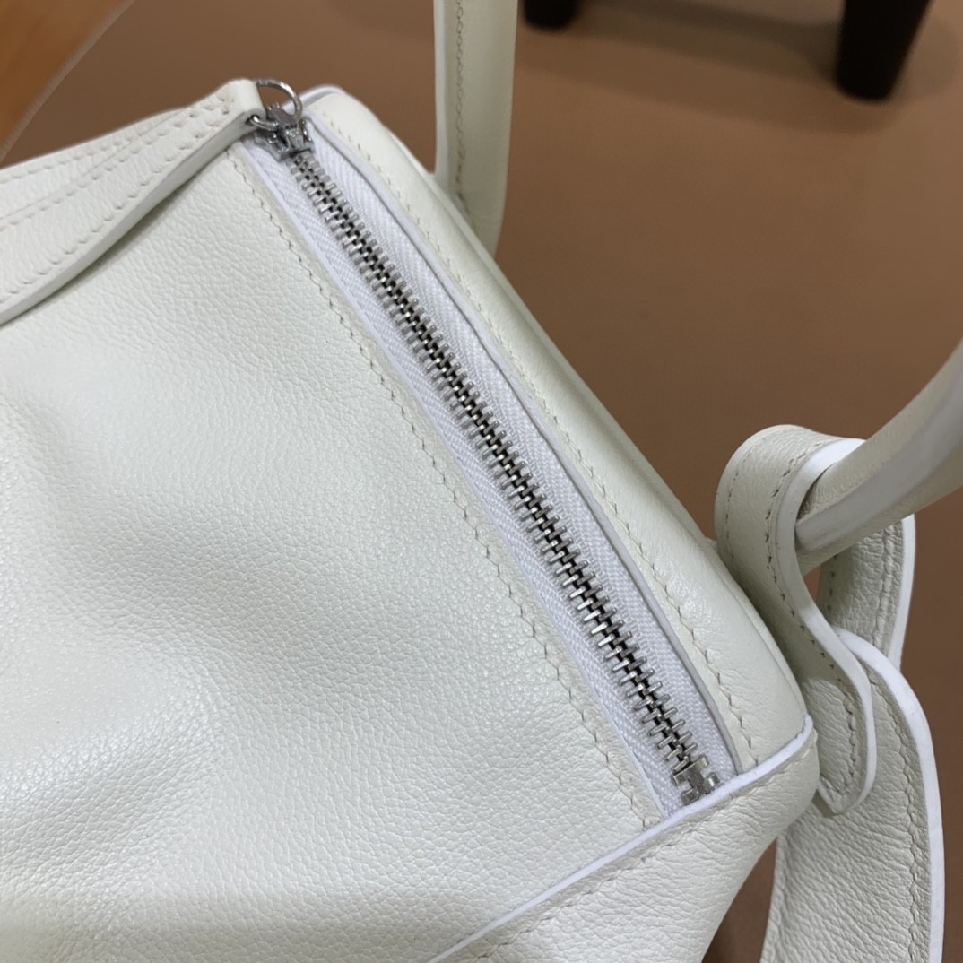 Hermès（爱马仕）Lindy 琳迪包 Evercolor 纯白 银扣 26cm