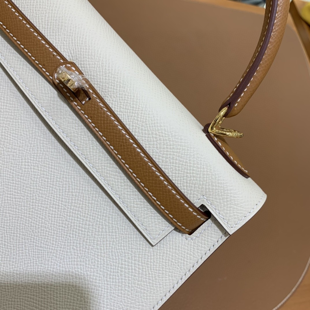 Hermès（爱马仕）Kelly 凯莉包 epsom 奶昔白拼金棕色 金扣 25cm