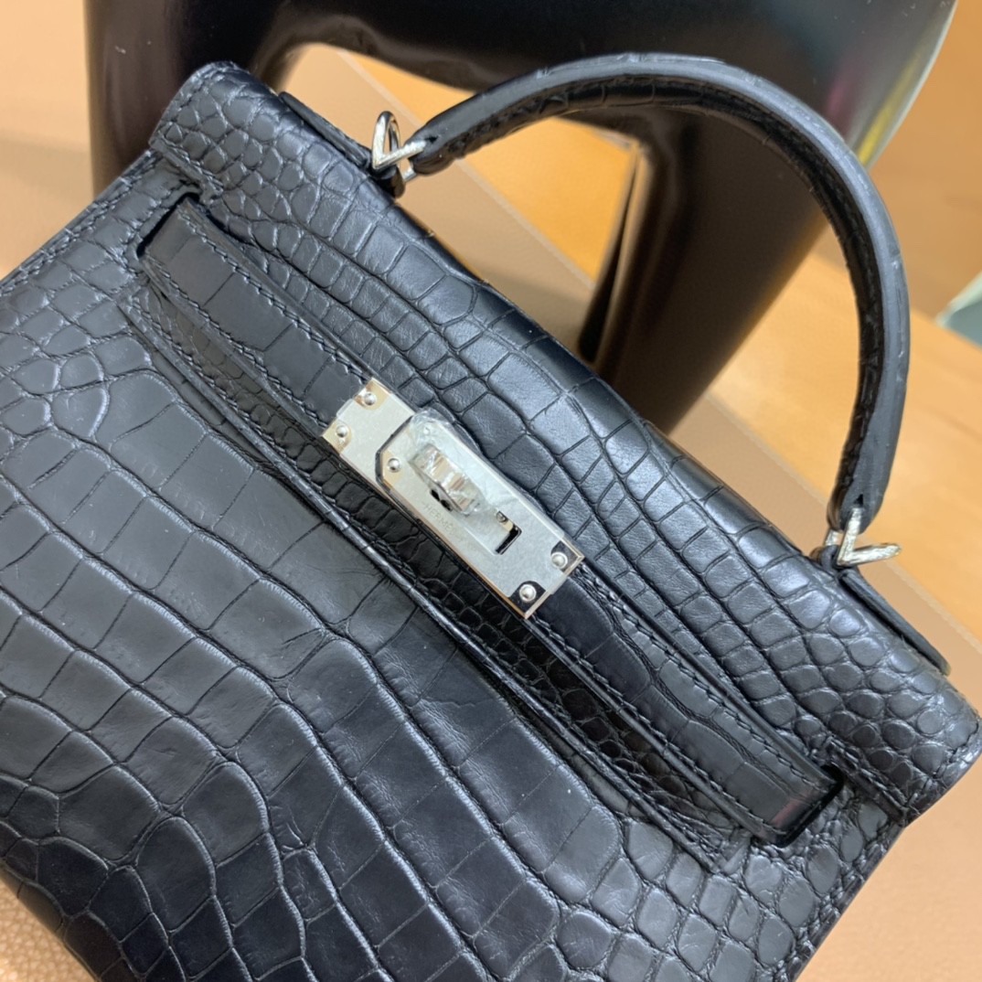 Hermès（爱马仕）Kelly 凯莉包 雾面 尼罗鳄 深海蓝 银扣 25cm