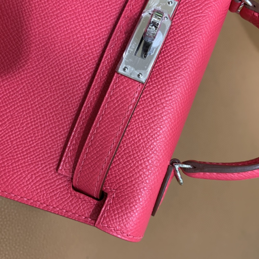 Hermès（爱马仕）mini Kelly 迷你凯莉 Epsom 银扣 i6极致粉 19cm 现货