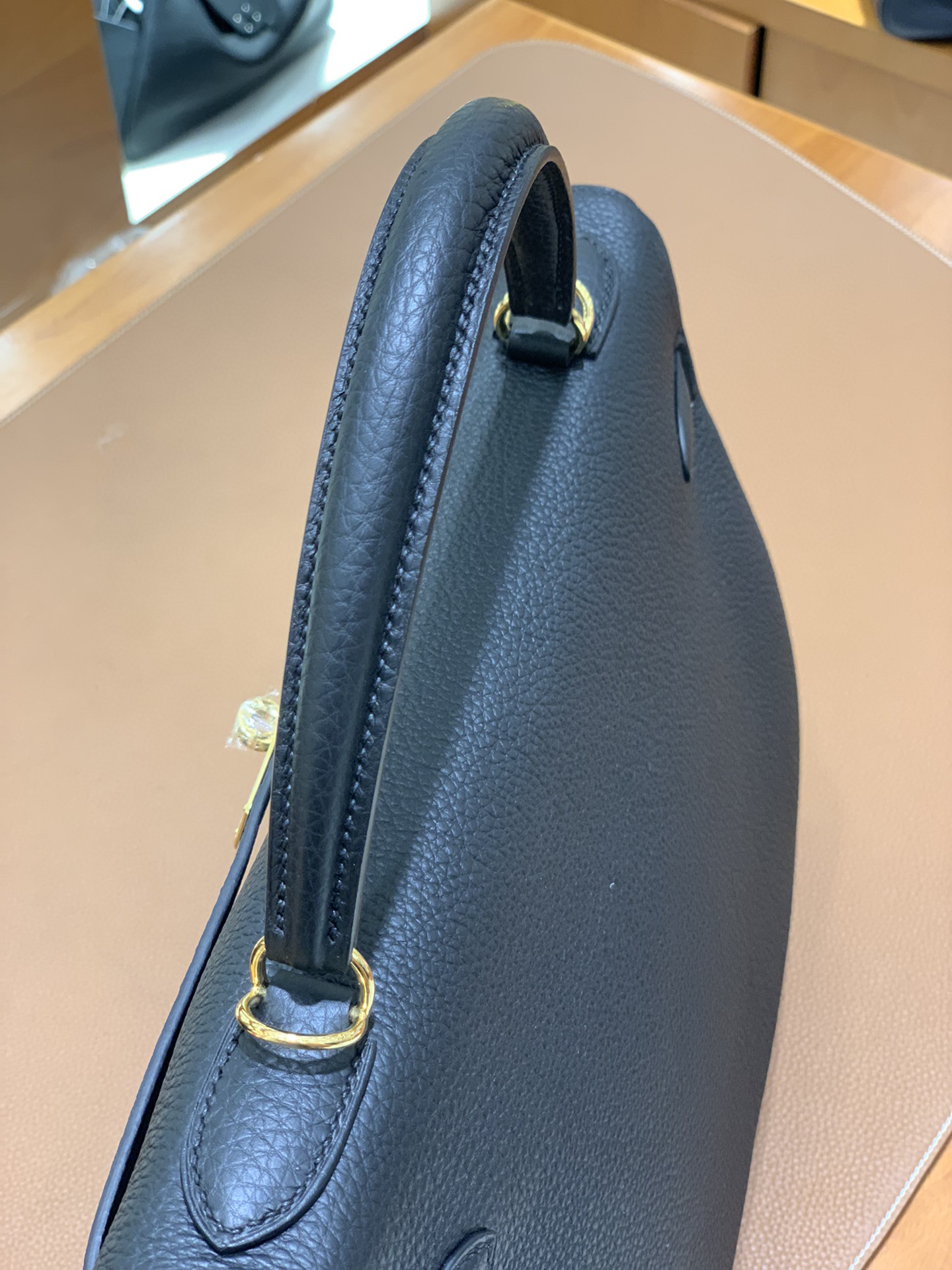 Hermès（爱马仕）Kelly 凯莉包 Togo 黑色 金扣 35cm
