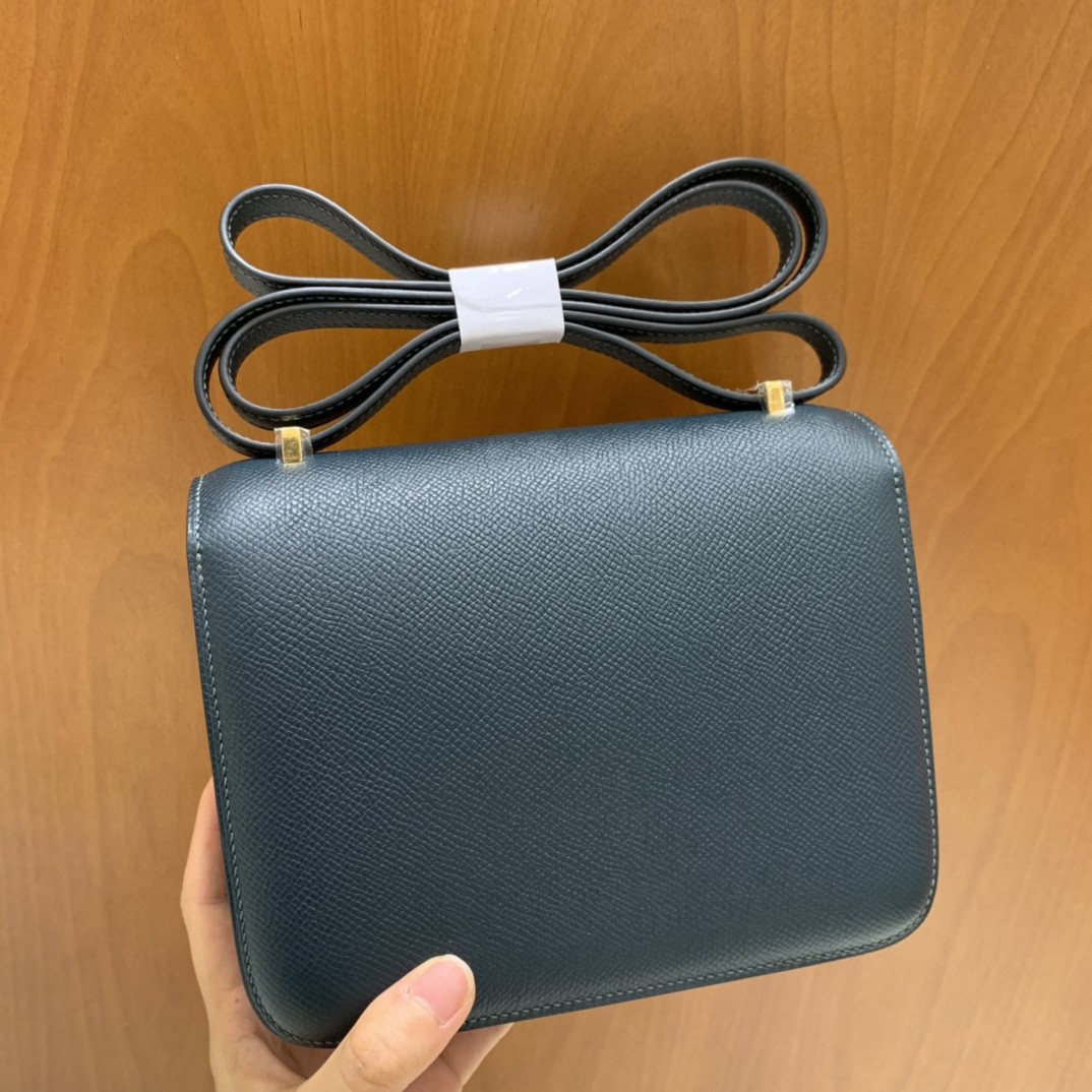 Hermès（爱马仕）Constance 空姐包 Epsom 松柏绿 19cm 金扣