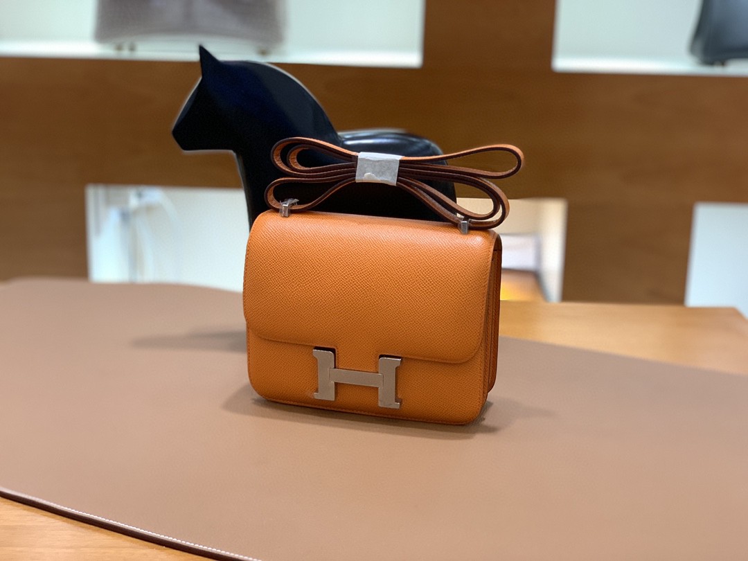 Hermès（爱马仕）Constance 空姐包 Epsom 橙色 19cm 银扣