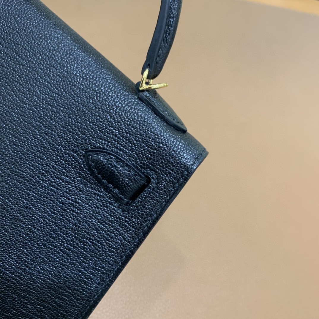 Hermès（爱马仕）minikelly 迷你凯莉 山羊皮 黑色 19cm 金扣