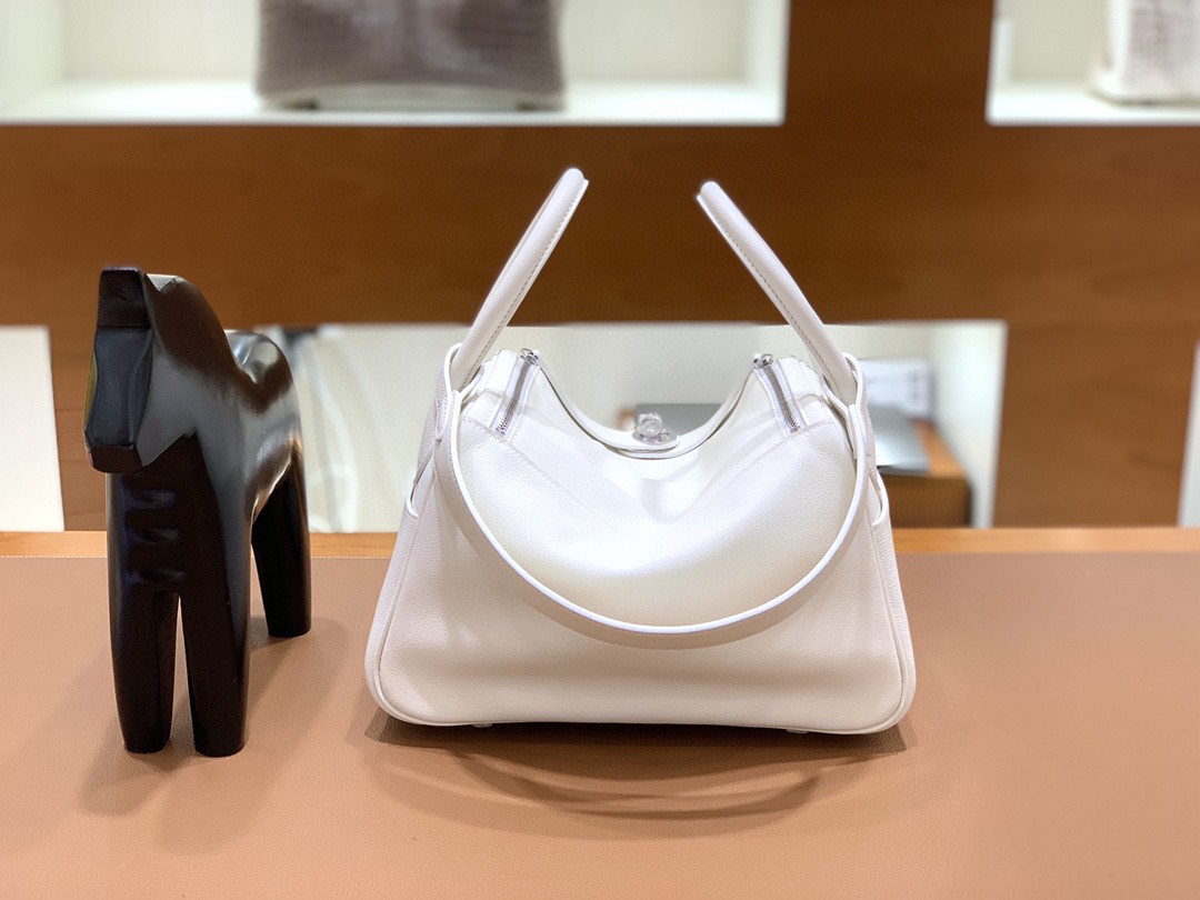 Hermès（爱马仕）Lindy 琳迪包 Evercolor 纯白 银扣 26cm