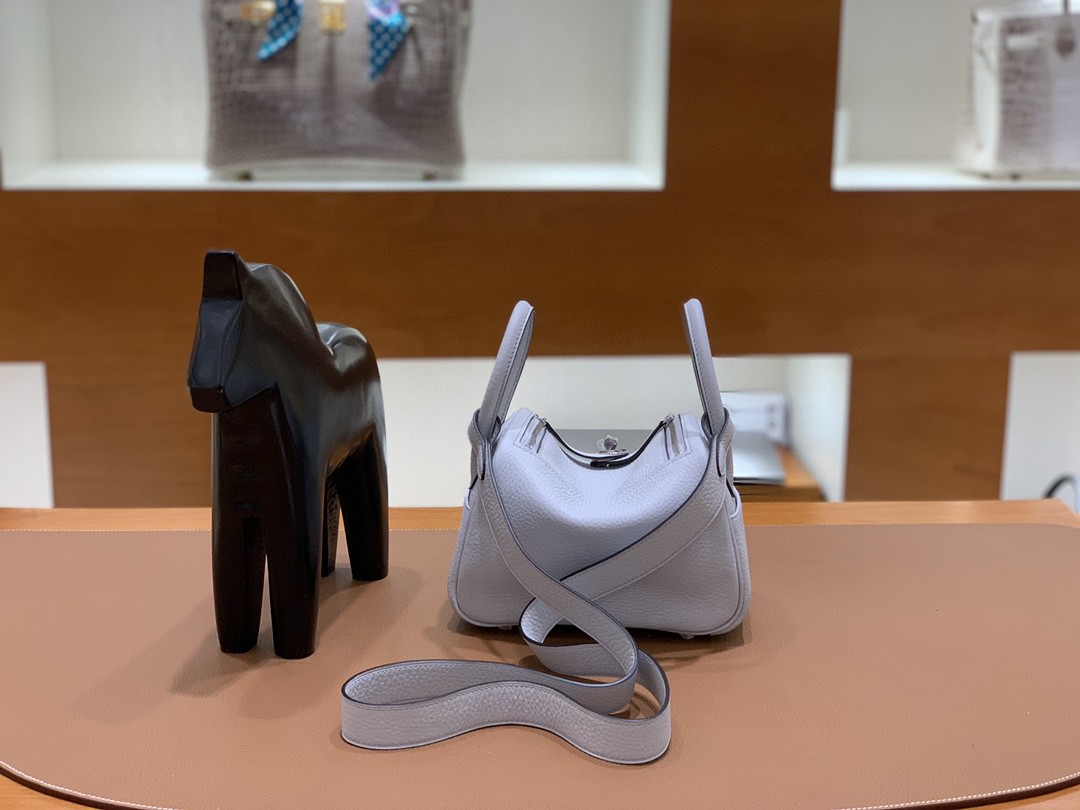 Hermès（爱马仕）minilindy 迷你琳迪 TC 雾蓝色 银扣