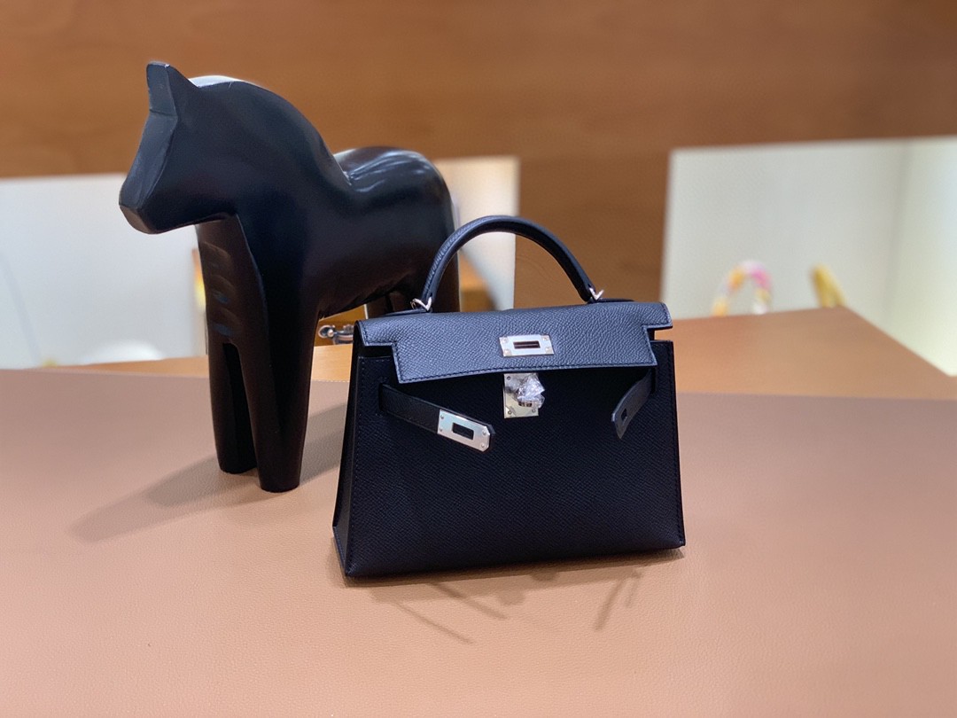 Hermès（爱马仕）mini Kelly 迷你凯莉 Epsom 黑色 19cm 银扣