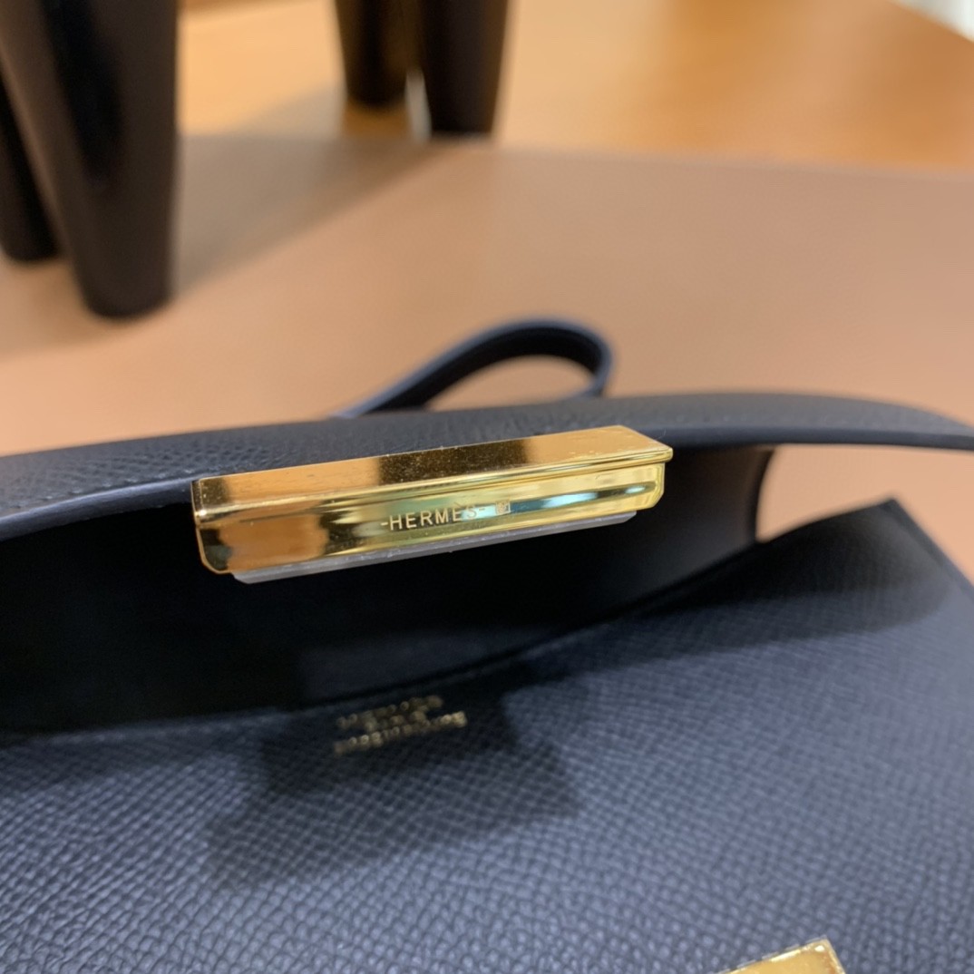 Hermès（爱马仕）Constance 空姐包 Epsom 黑色 19cm 金扣