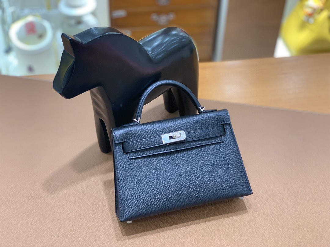 Hermès（爱马仕）mini Kelly 迷你凯莉 Epsom 黑色 19cm 银扣
