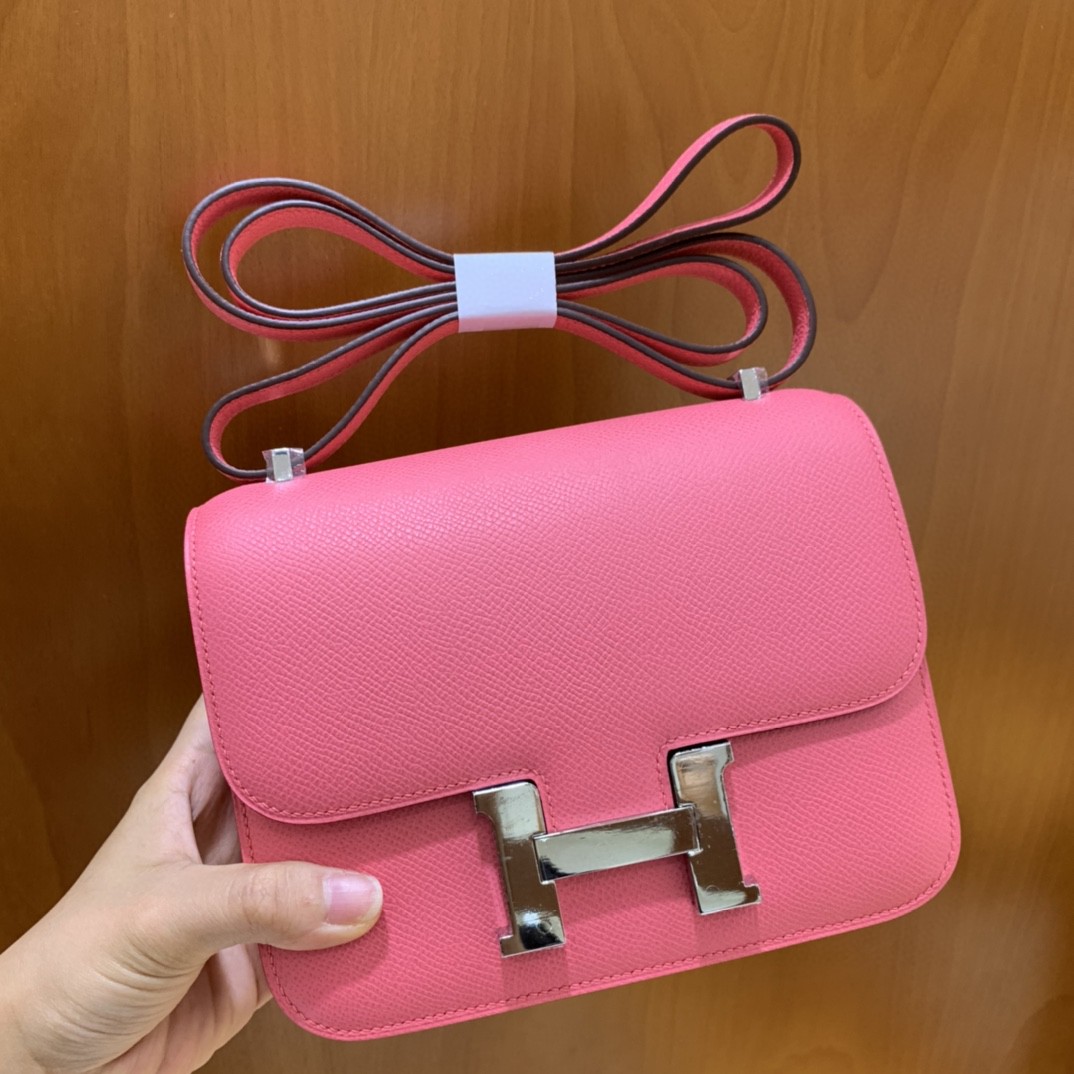 Hermès（爱马仕）Constance 空姐包 Epsom 唇膏粉 19cm 银扣