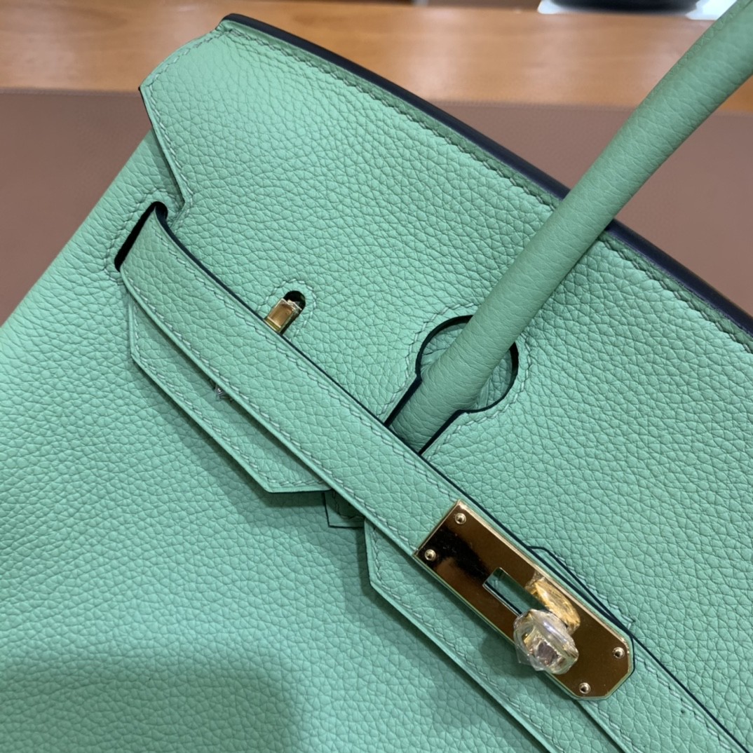 Hermès（爱马仕）Birkin 铂金包 Togo 3i 牛油果绿 金扣 30cm