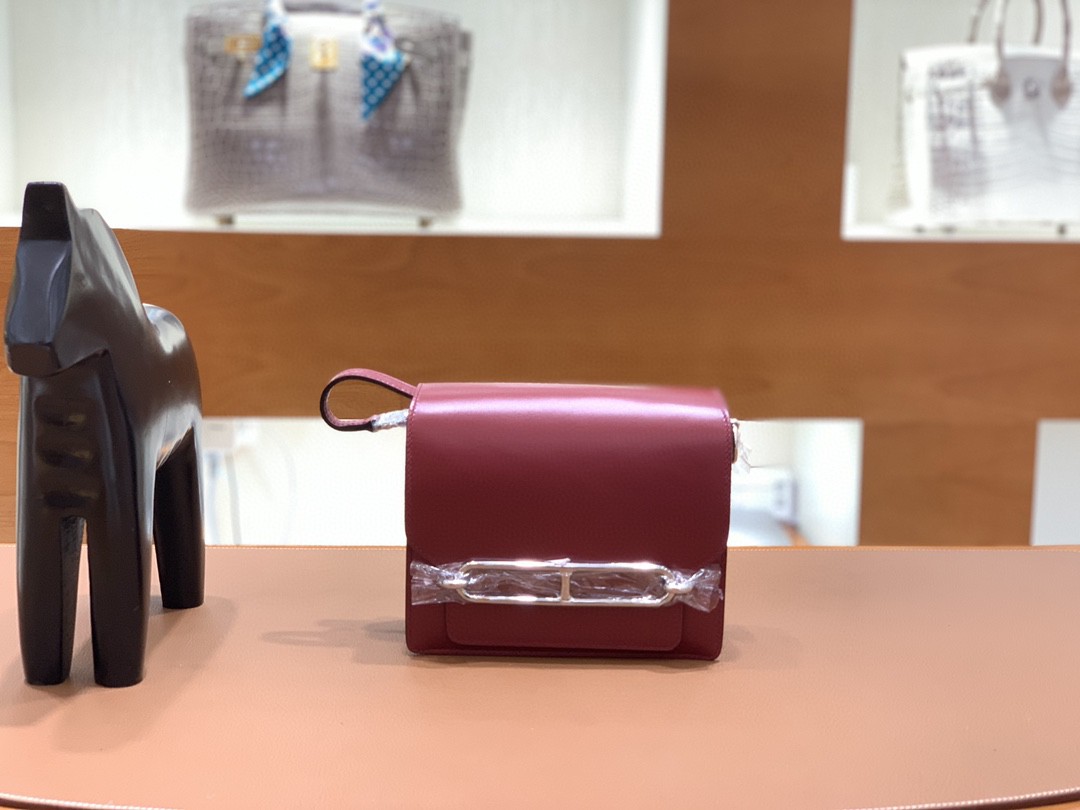 Hermès（爱马仕）Roulis 猪鼻包 Box 宝石红 银扣 18cm