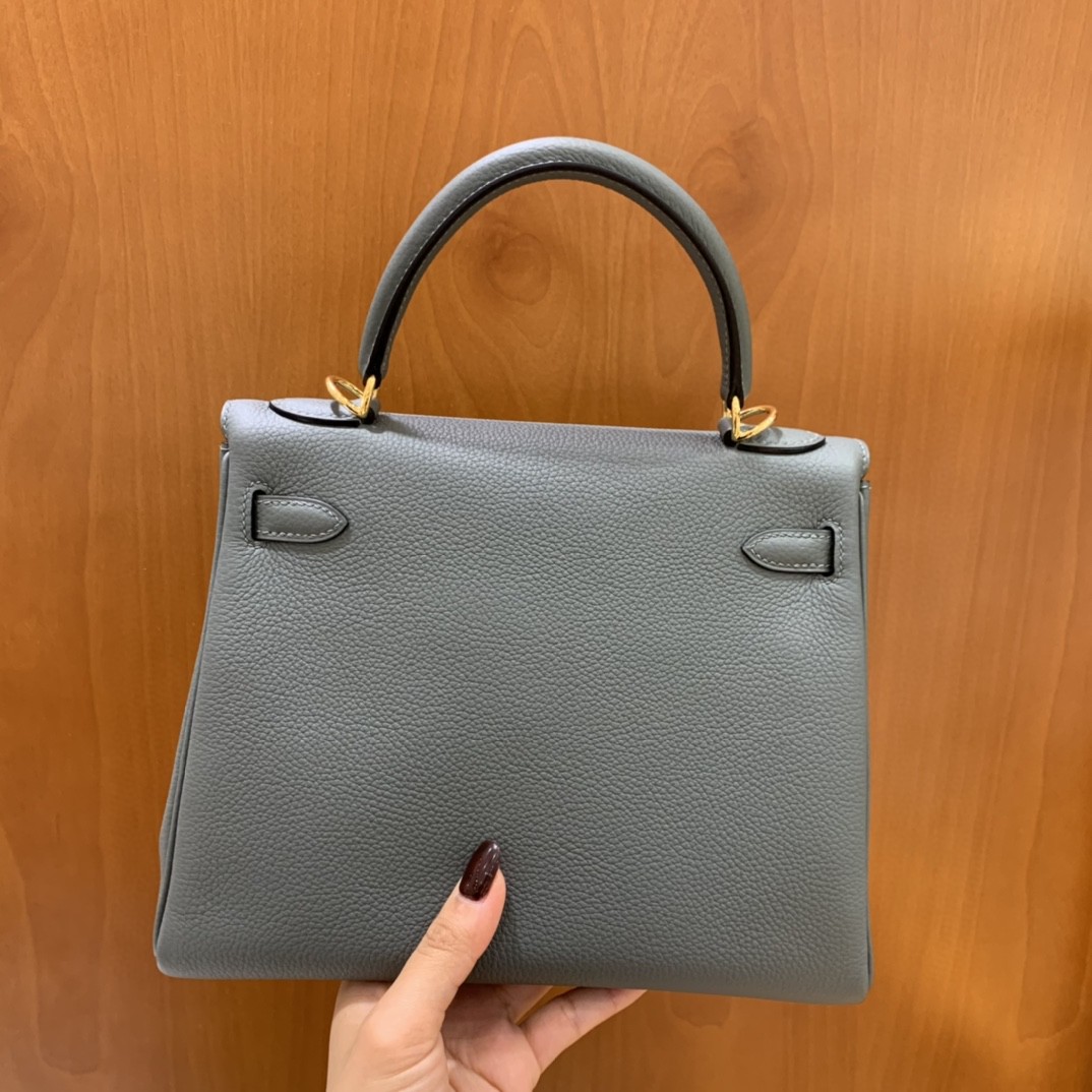 Hermès（爱马仕）Kelly 凯莉包 Togo 杏仁绿 金扣 25cm