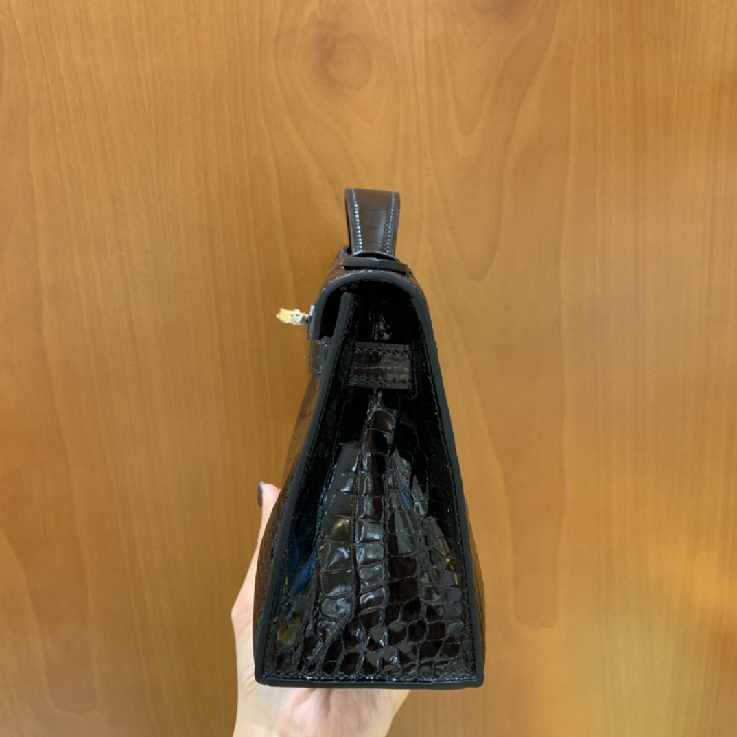 Hermès（爱马仕）minikelly 迷你凯莉 黑色 亮面美洲鳄 金扣 22cm