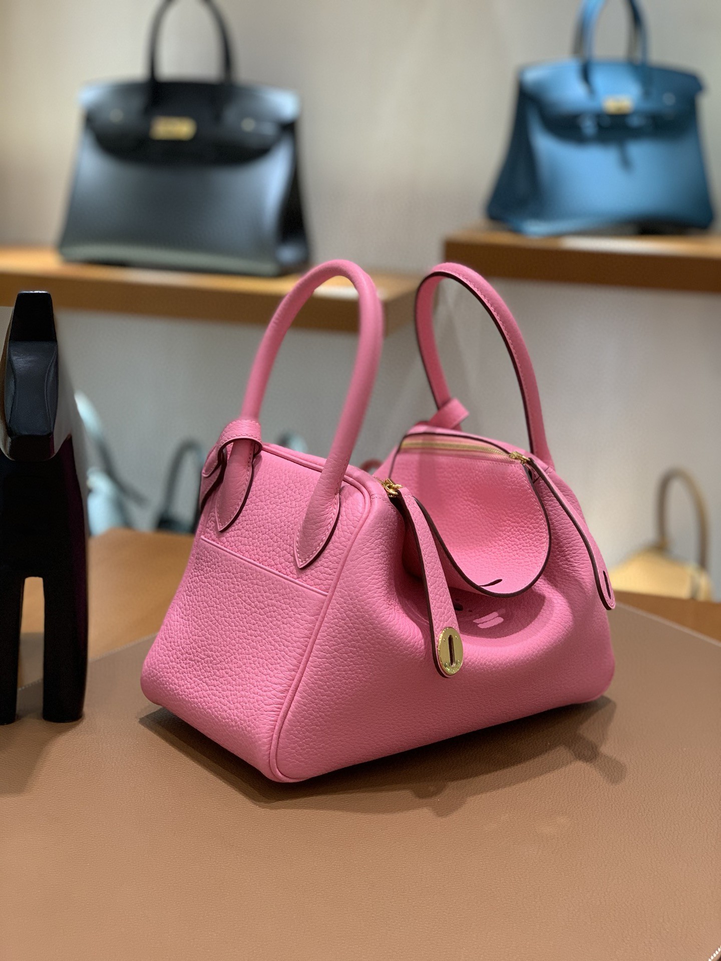 Hermès（爱马仕）Lindy 琳迪包 TC K4 夏日粉 金扣 26cm