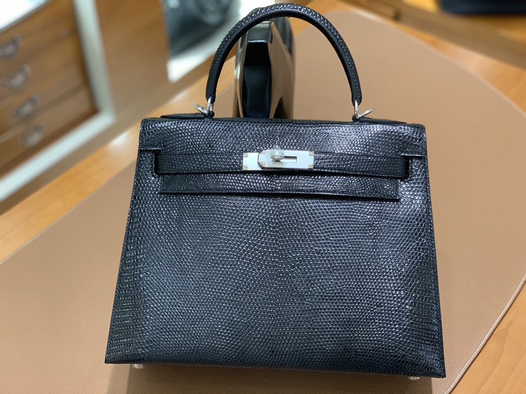 Hermès（爱马仕）Kelly 凯莉包 蜥蜴皮 黑色 银扣 28cm