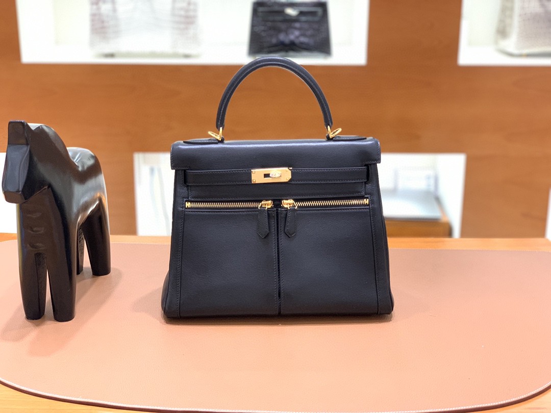 Hermès（爱马仕）Kelly lakis 黑色 swift皮 金扣 28cm 现货