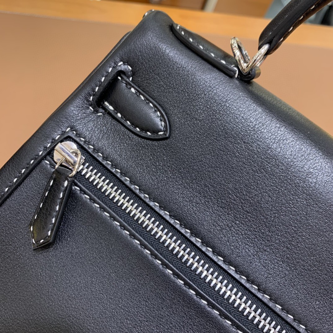Hermès（爱马仕）Kelly lakis 黑色 swift皮 双色线 银扣 28cm 现货