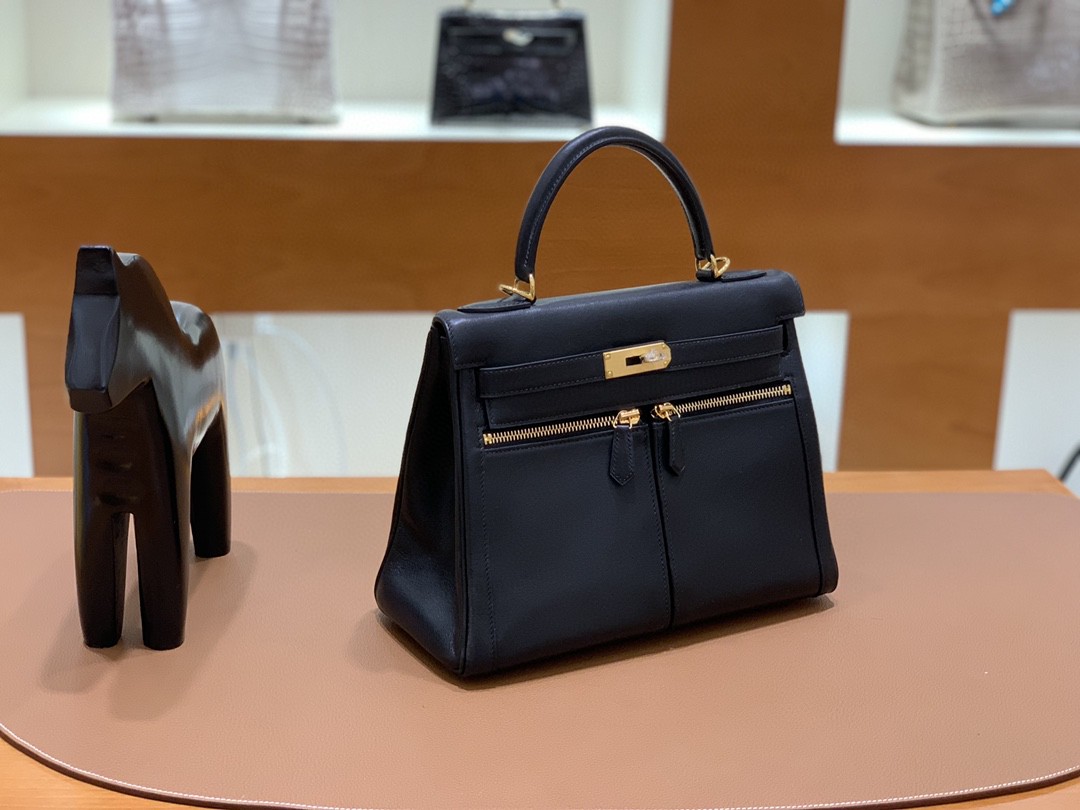 Hermès（爱马仕）Kelly lakis 黑色 swift皮 金扣 28cm 现货