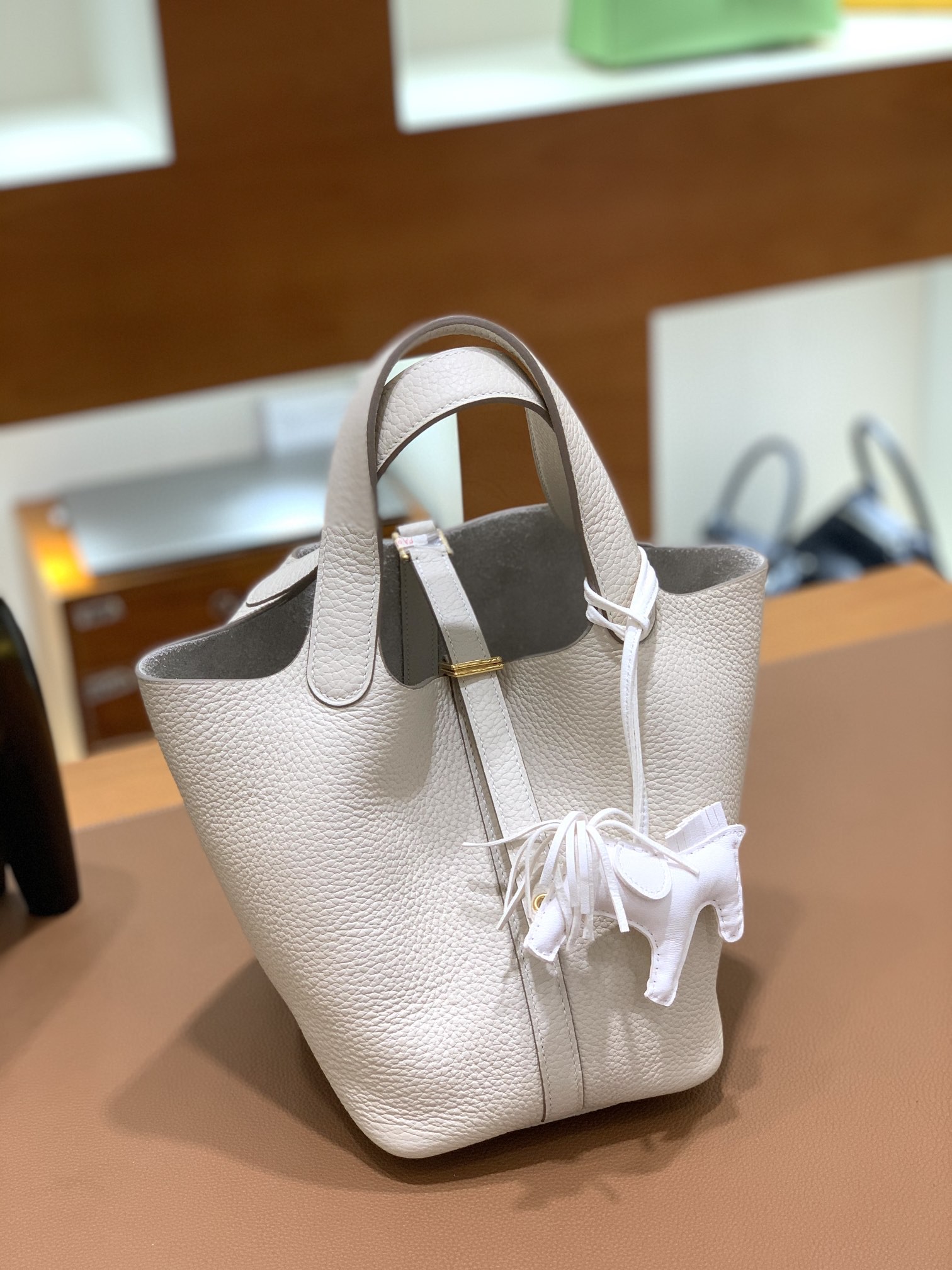 Hermès（爱马仕）Picotin 菜篮子 TC 奶昔白 金扣 18cm