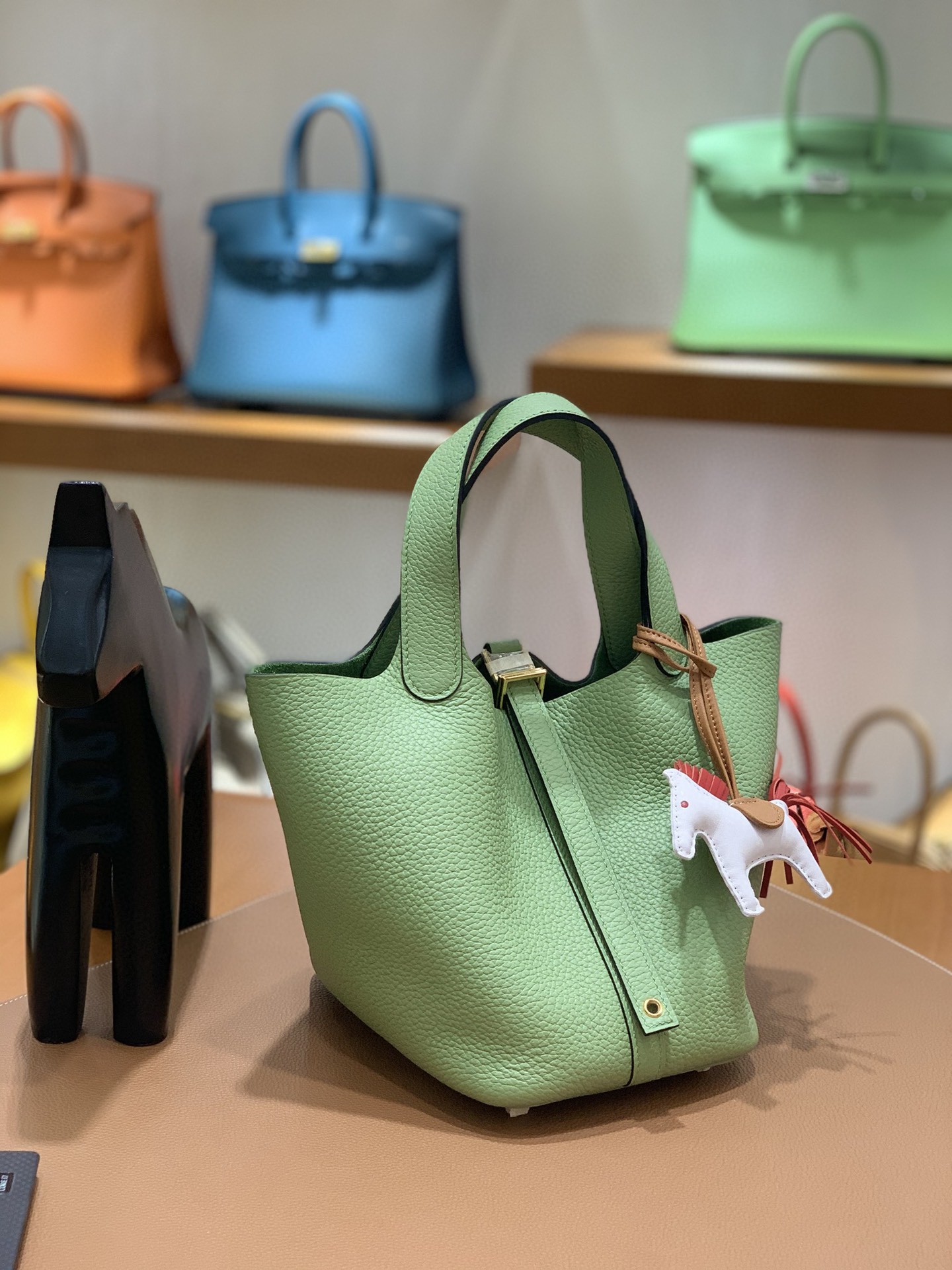 Hermès（爱马仕）Picotin 菜篮子 TC 3i牛油果绿 金扣 18cm