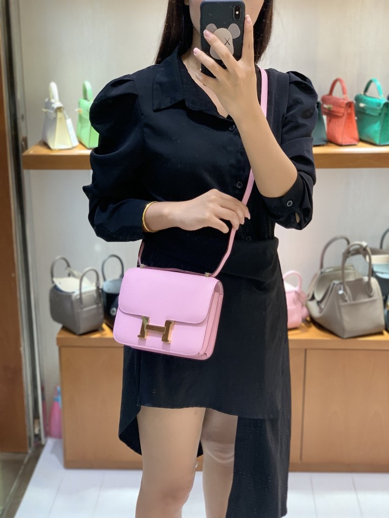 Hermès（爱马仕）Constance 空姐包 Epsom X9锦葵紫 19cm 金扣