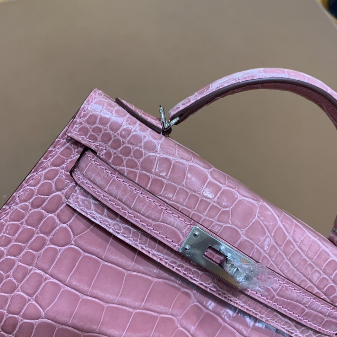 Hermès（爱马仕）minikelly 迷你凯莉 美洲鳄 樱花粉 19cm 银扣