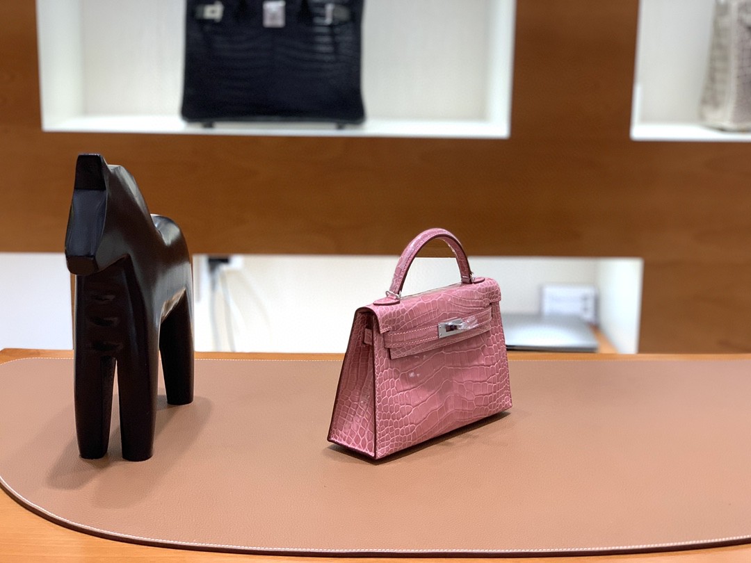 Hermès（爱马仕）minikelly 迷你凯莉 美洲鳄 樱花粉 19cm 银扣