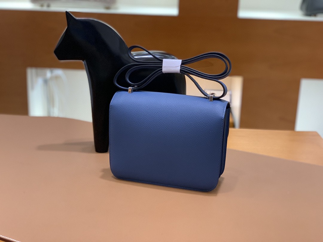 Hermès（爱马仕）Constance 空姐包 Epsom 玛瑙蓝 19cm 银扣