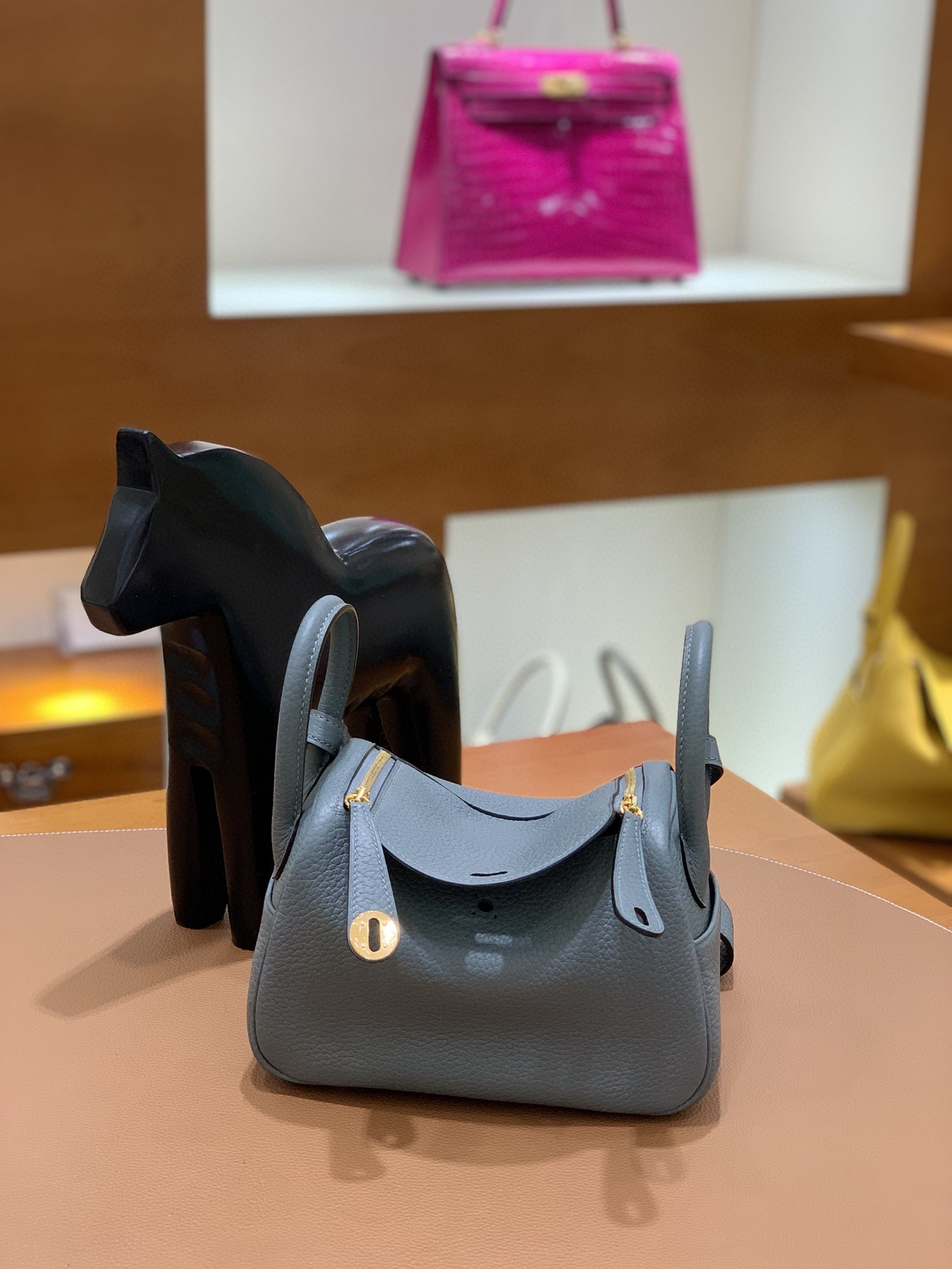 Hermès（爱马仕）mini lindy 迷你琳迪 TC CC63杏仁绿 金扣 19cm