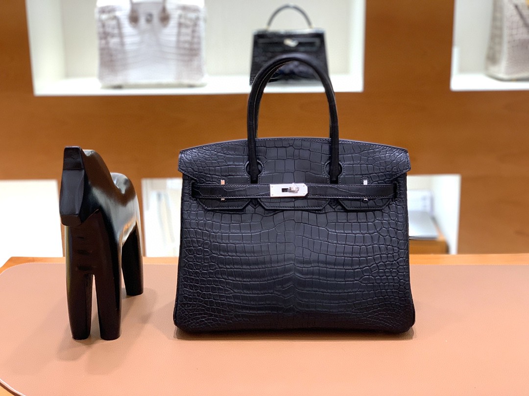 Hermès（爱马仕）Birkin 铂金包 雾面湾鳄 黑色 银扣 30cm