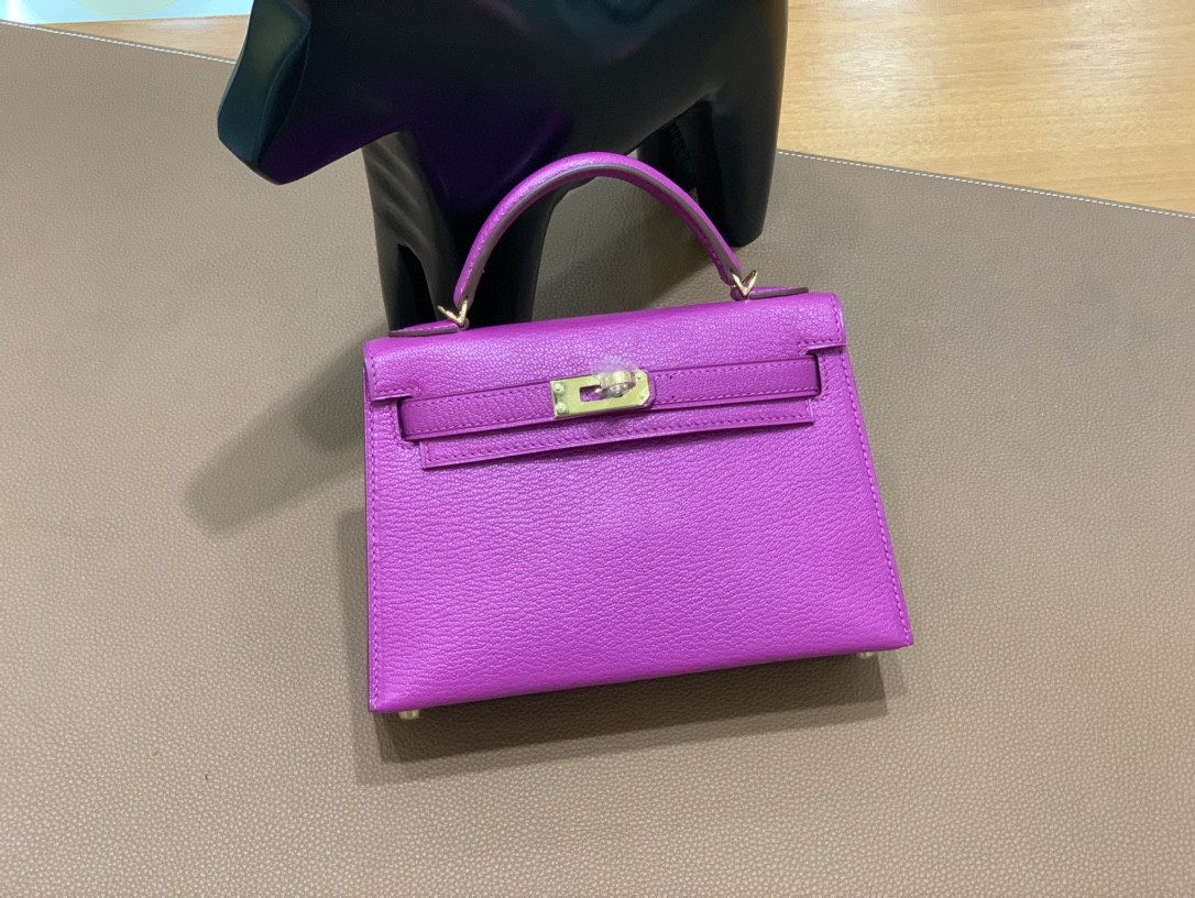 Hermès（爱马仕）mini Kelly 迷你凯莉 山羊皮 玫瑰紫 19cm 金扣