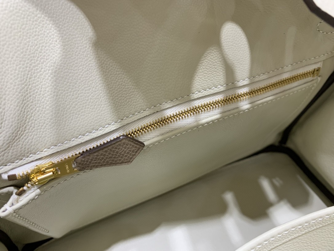 Hermès（爱马仕）Birkin 铂金包 Epsom 奶昔白拼大象灰 金扣 25CM