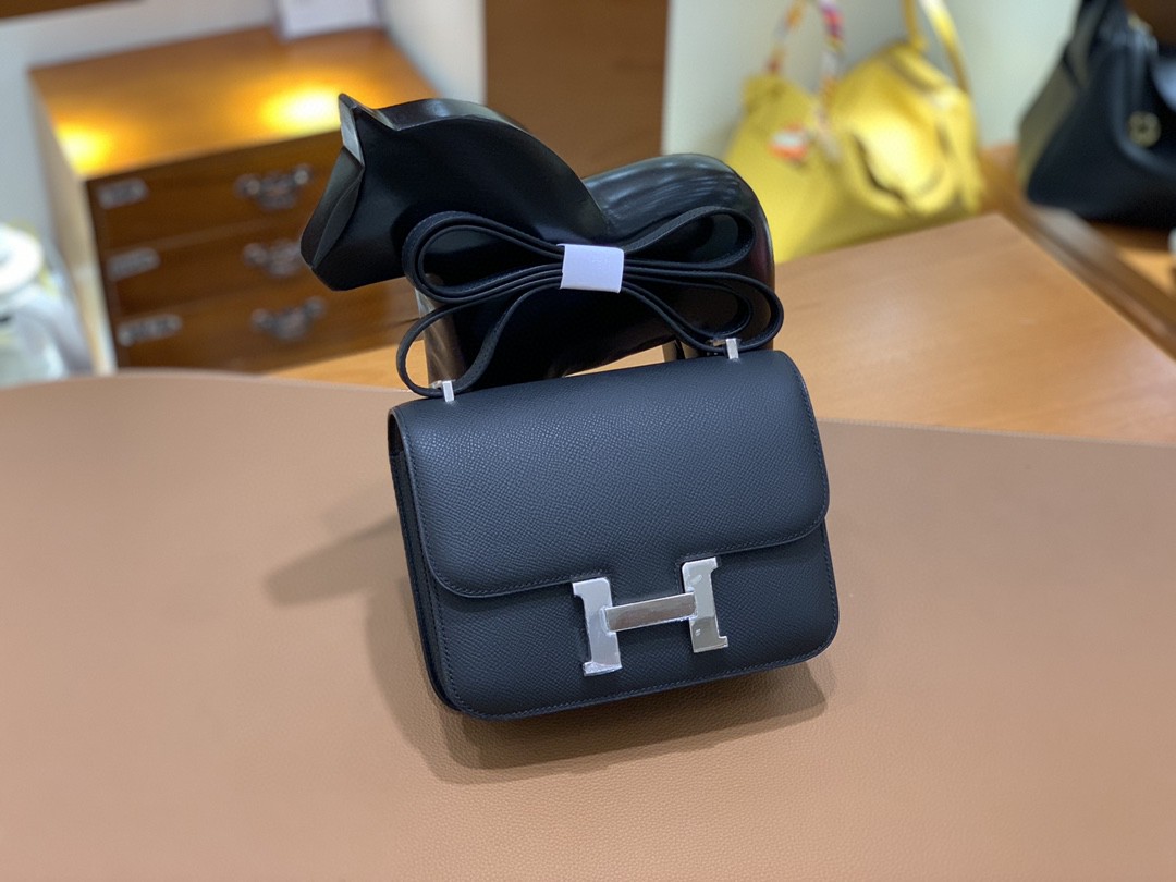 Hermès（爱马仕）Constance 空姐包 Epsom 黑色 19cm 银扣