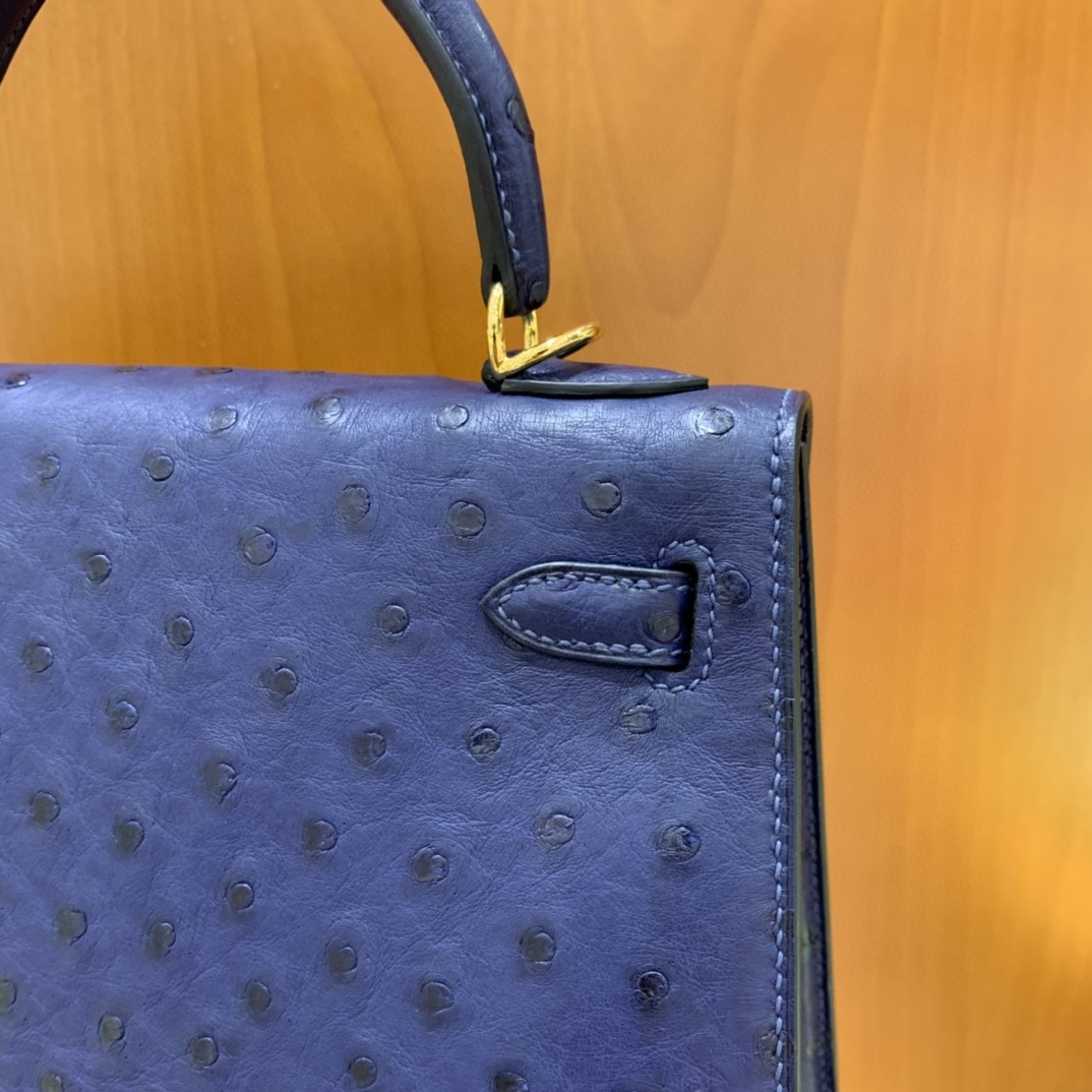 Hermès（爱马仕）Kelly 凯莉包 鸵鸟皮 马耳他蓝 金扣 25cm