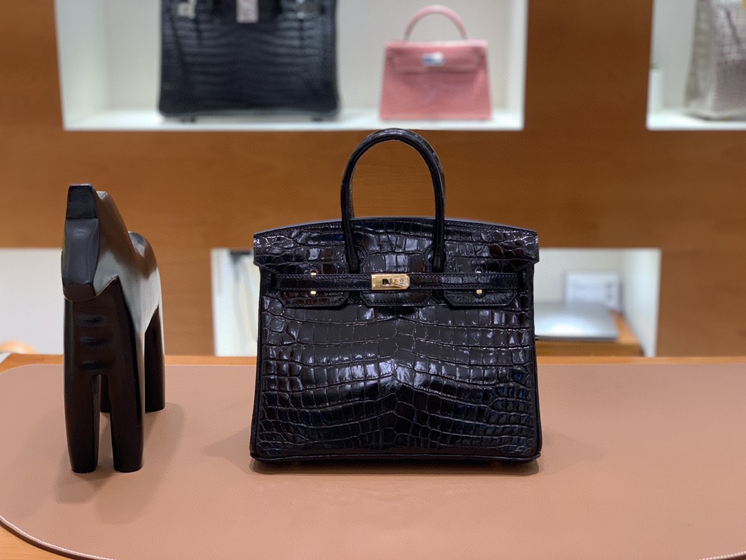Hermès（爱马仕）Birkin 铂金包 亮面尼罗鳄 黑色 金扣 25cm