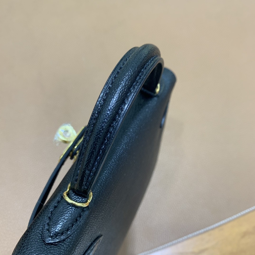 Hermès（爱马仕）minikelly 迷你凯莉 山羊皮 黑色 19cm 金扣