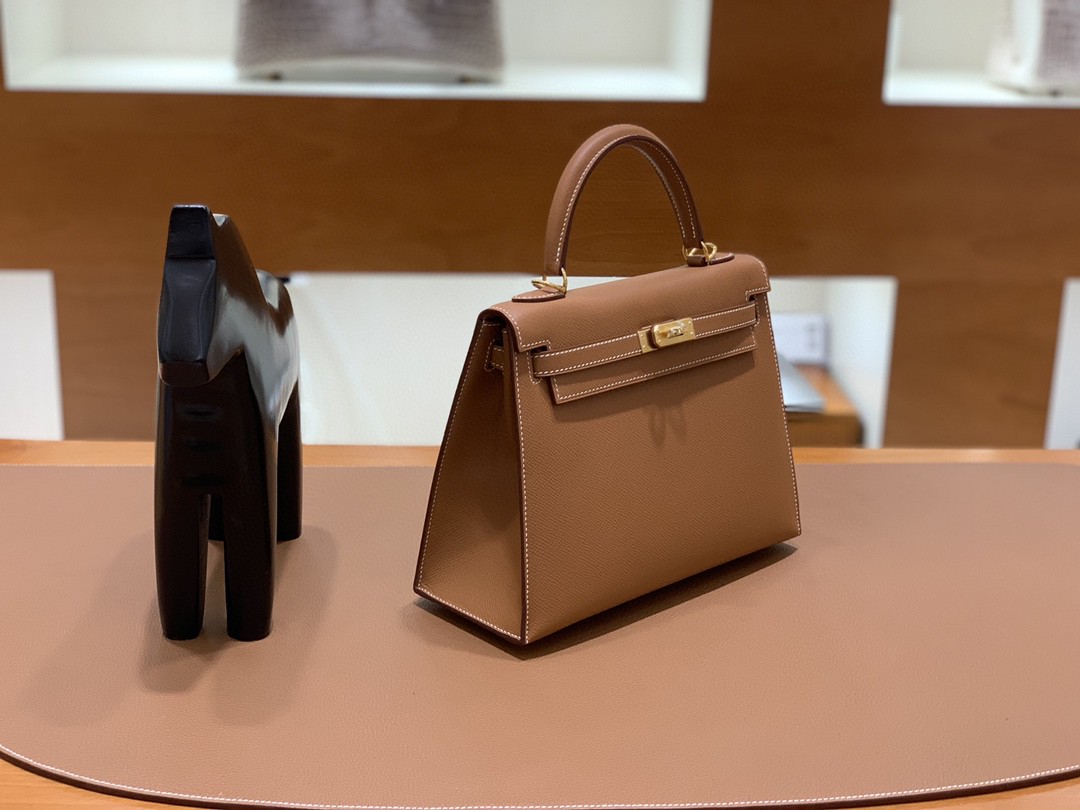 Hermès（爱马仕）Kelly 凯莉包 Epsom 金棕色 金扣 25cm