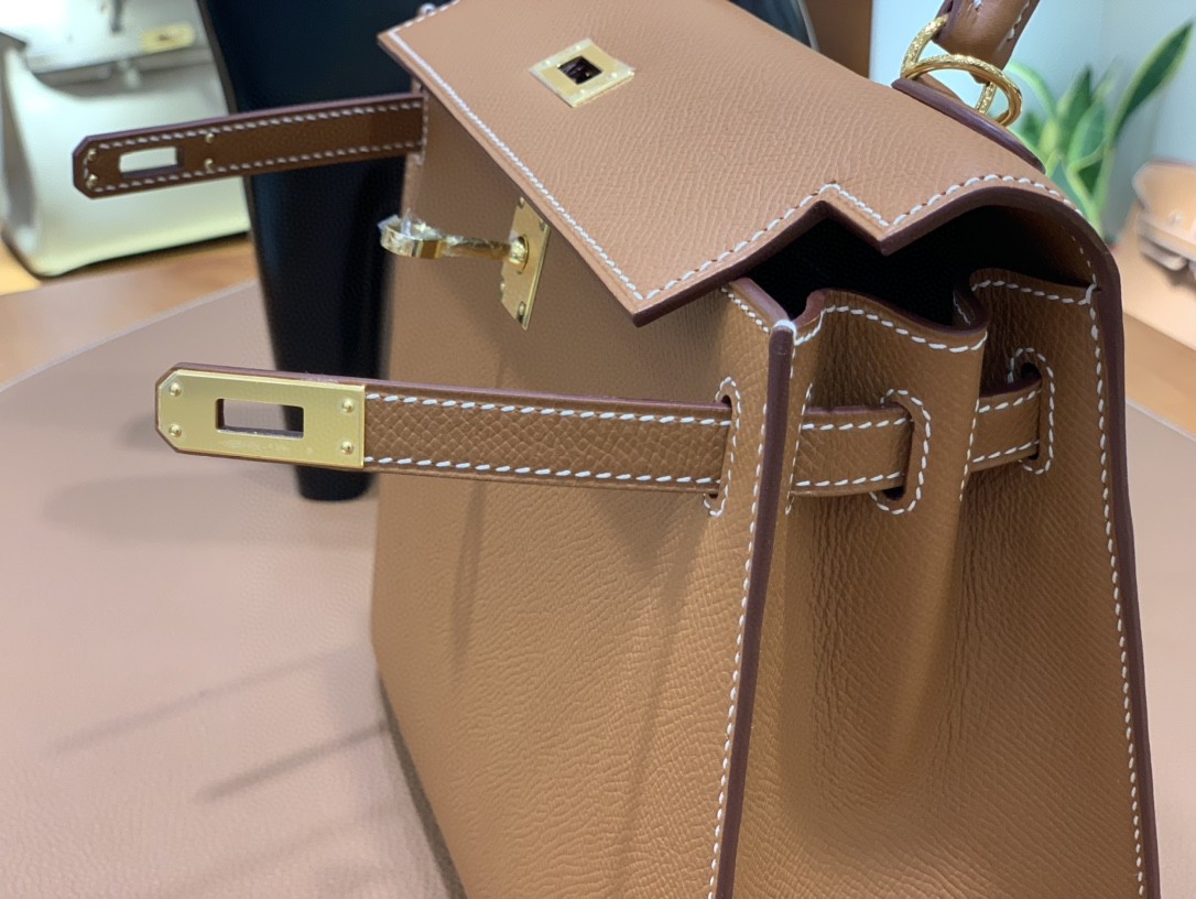 Hermès（爱马仕）Kelly 凯莉包 Epsom 金棕色 金扣 25cm