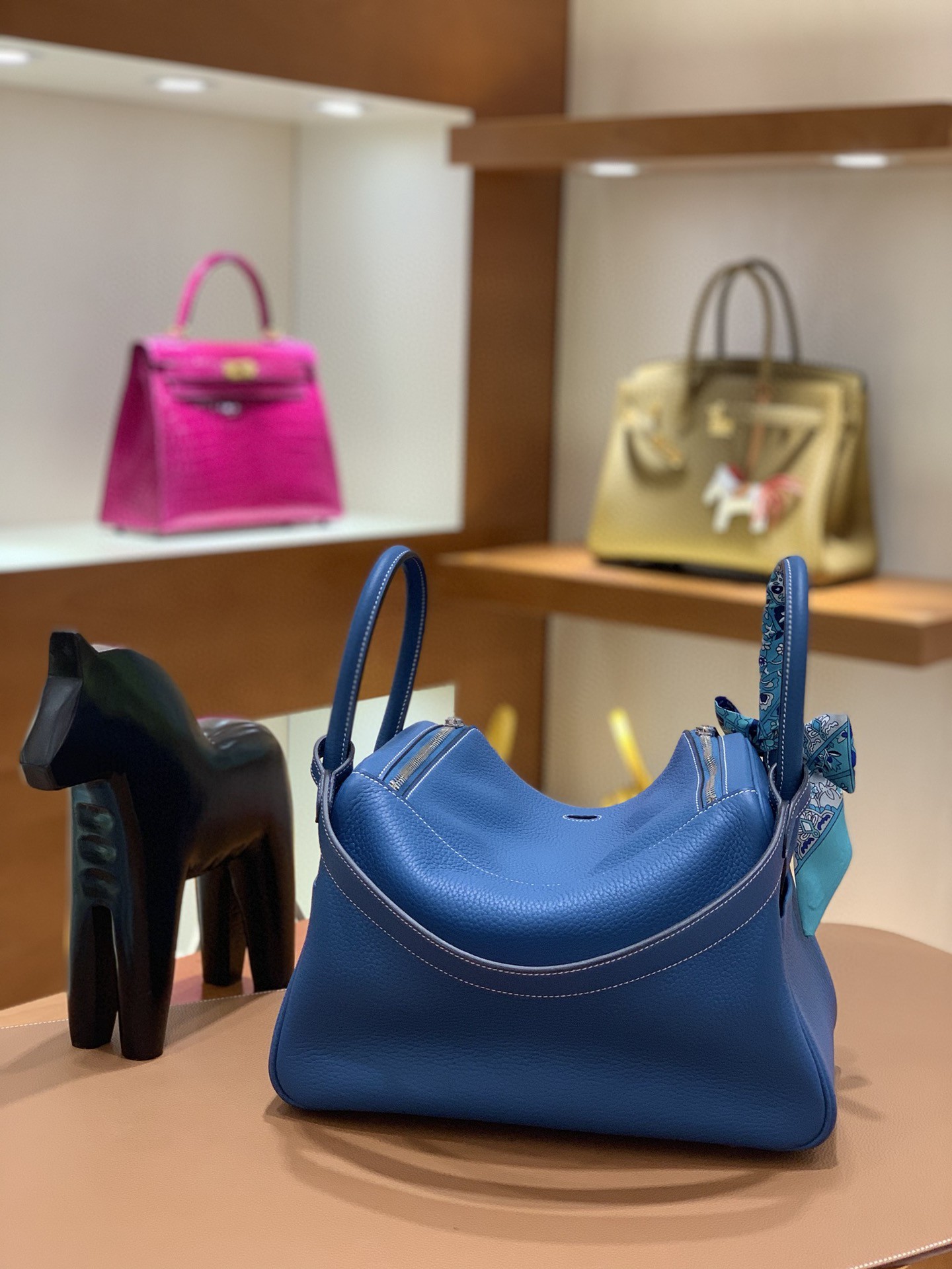 Hermès（爱马仕）Lindy 琳迪包 TC 牛仔蓝 银扣 30cm