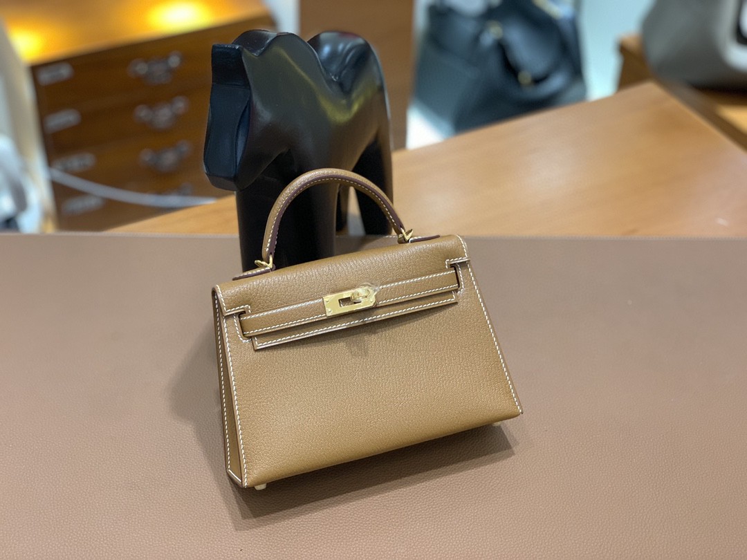 Hermès（爱马仕）minikelly 迷你凯莉 山羊皮 金棕色 19cm 金扣