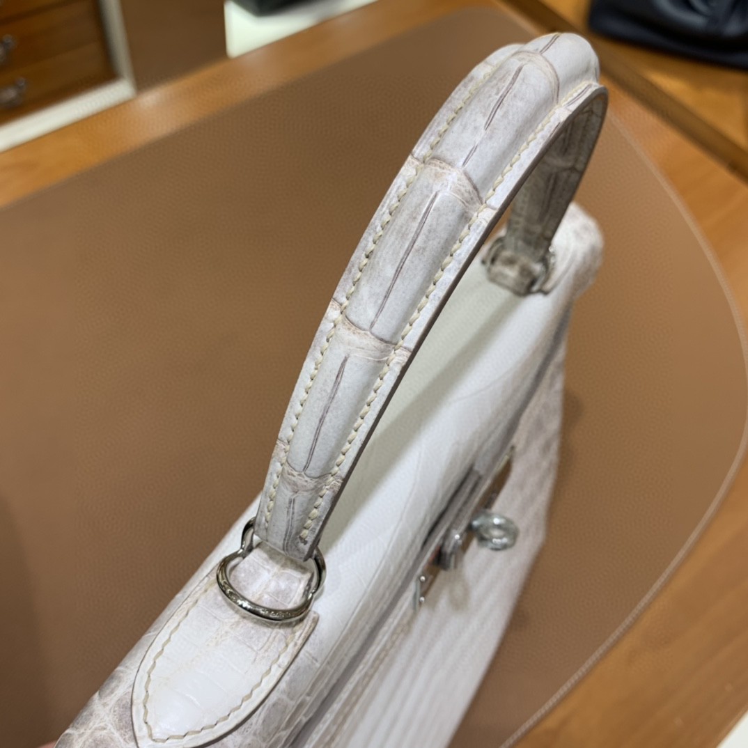 Hermès（爱马仕）Kelly 凯莉包 尼罗鳄 喜马拉雅 28 银扣