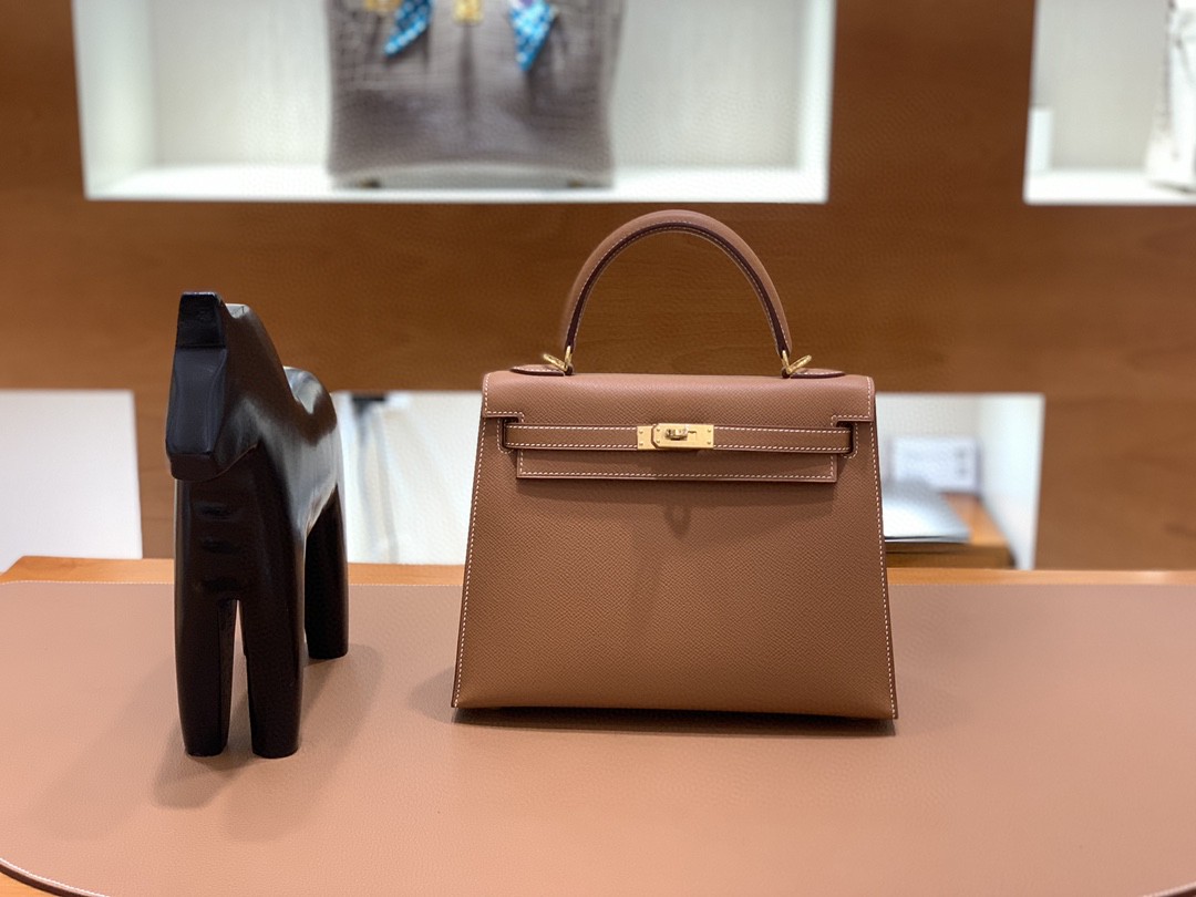 Hermès（爱马仕）Kelly 凯莉包 Epsom 金棕色 金扣 25cm