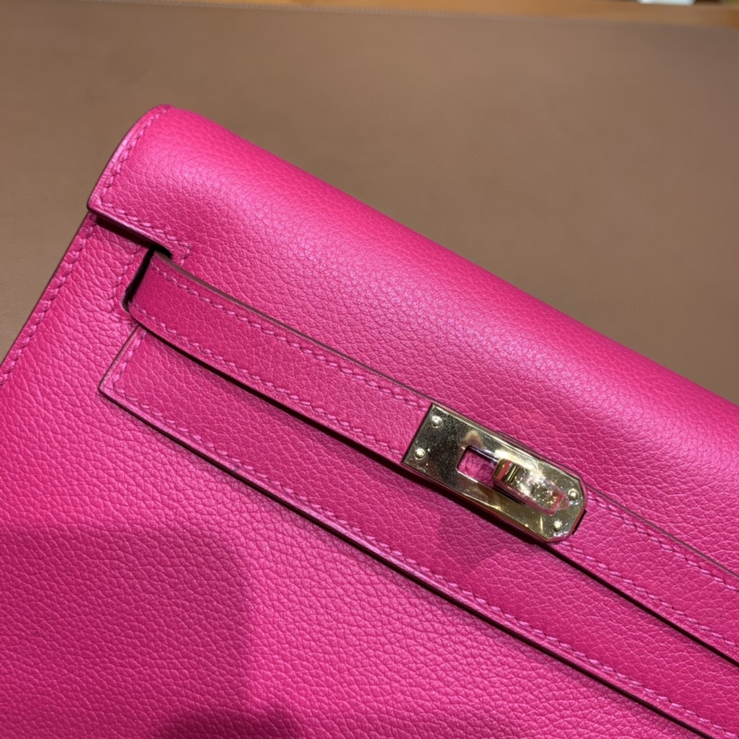 Hermès（爱马仕）Kelly Danse 跳舞包 Evercolor 极致粉 22cm 金扣