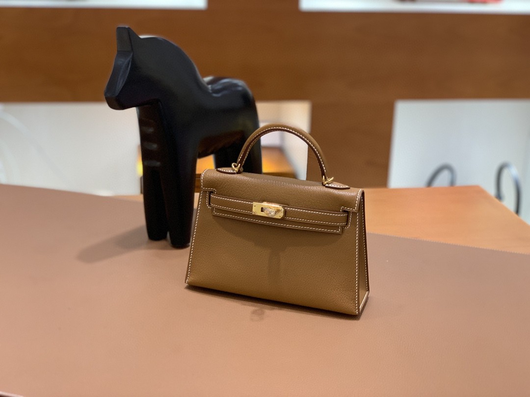 Hermès（爱马仕）minikelly 迷你凯莉 山羊皮 金棕色 19cm 金扣