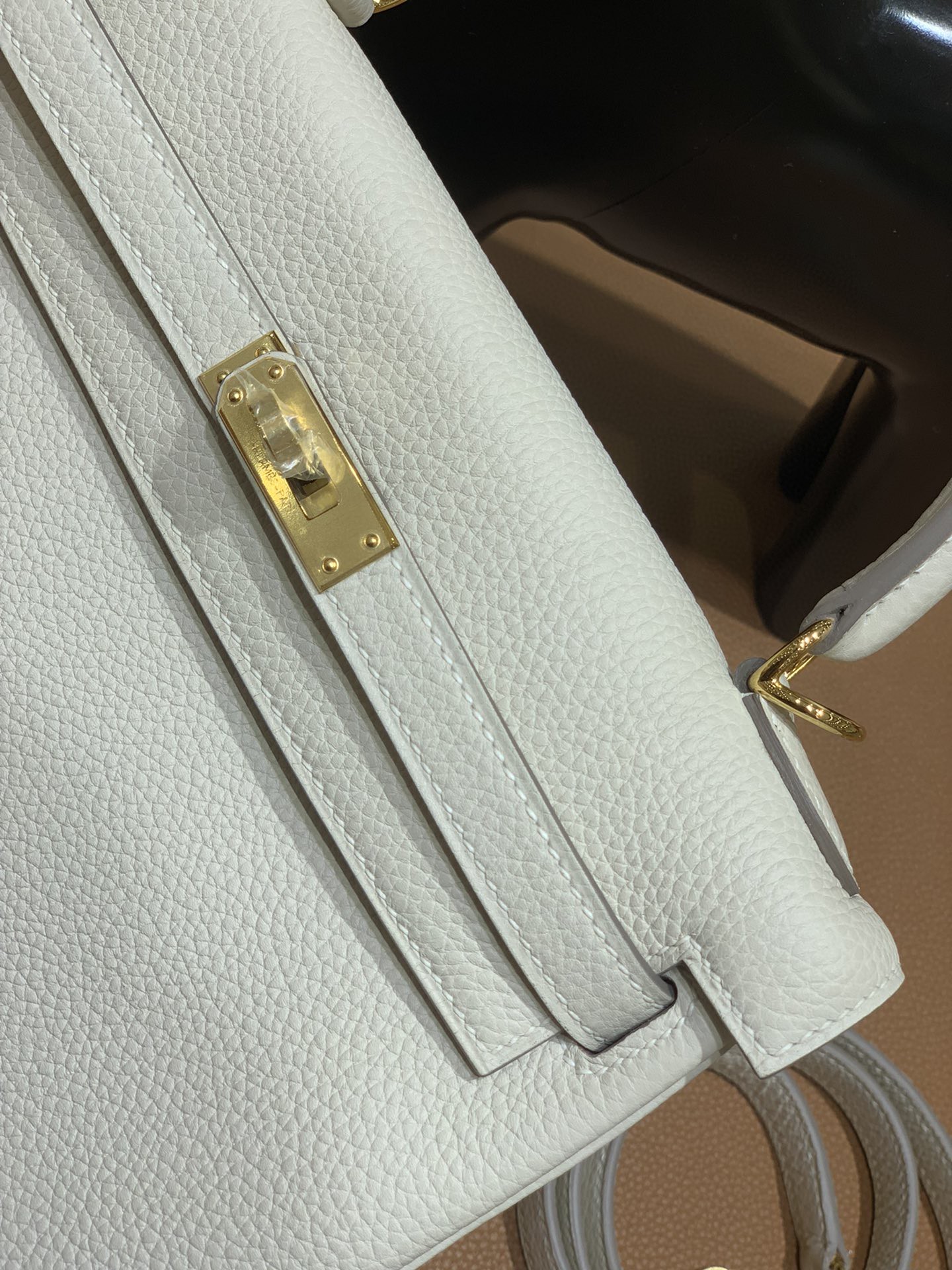 Hermès（爱马仕）Kelly 凯莉包 Togo CC10 奶昔白 金扣 25cm