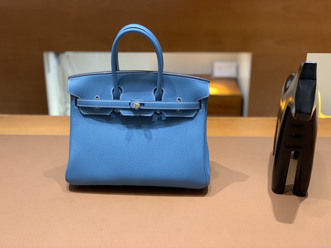 Hermès（爱马仕）Birkin 铂金包 Togo 牛仔蓝 金扣 25cm
