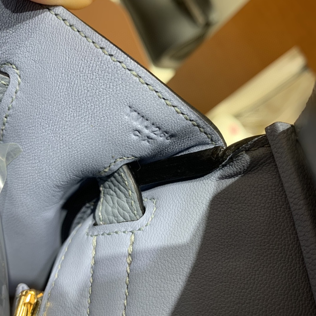 Hermès（爱马仕）Birkin 铂金包 Togo 亚麻蓝 金扣 30cm