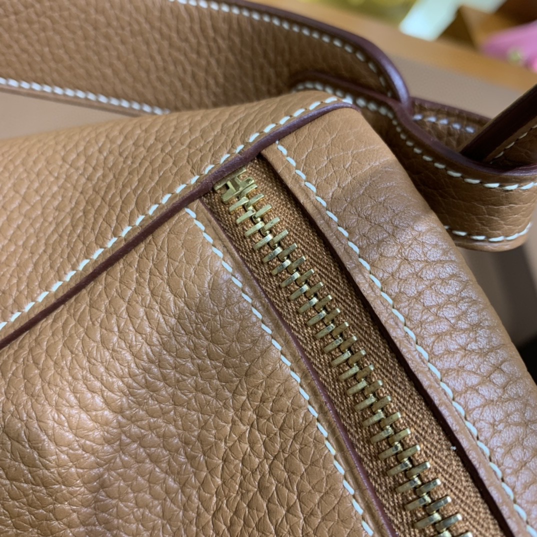 Hermès（爱马仕）Lindy 琳迪包 TC 金棕色 金扣 30cm