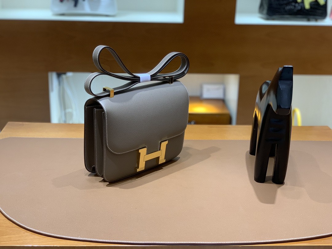 Hermès（爱马仕）Constance 康斯坦斯 Epsom 大象灰 金扣 23cm